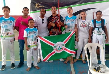 Grupo de Capoeira Renascer da Fênix representa Itagi na Copa Juvenil de Capoeira Grupo de Capoeira Renascer da Fênix representa Itagi na Copa Juvenil de Capoeira