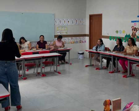 Formação Continuada Fomenta Novas Práticas de Leitura e Escrita na Educação Infantil