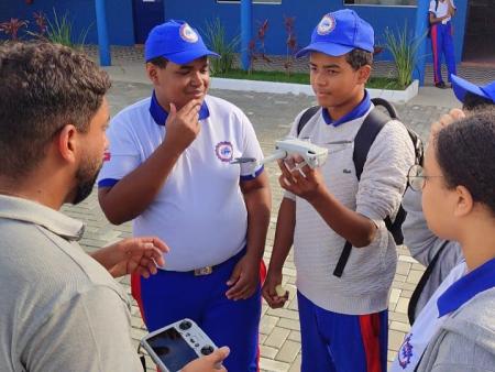 Palestra educativa une sustentabilidade, tecnologia e inovação para alunos da rede municipal