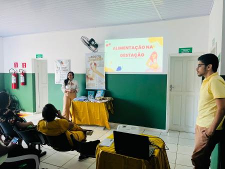 Palestra na USF Nely Amaral reforça conscientização sobre aleitamento materno