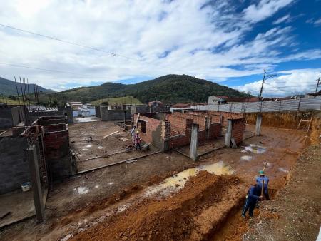 Nova creche ao lado do Hospital São José tem obras retomadas